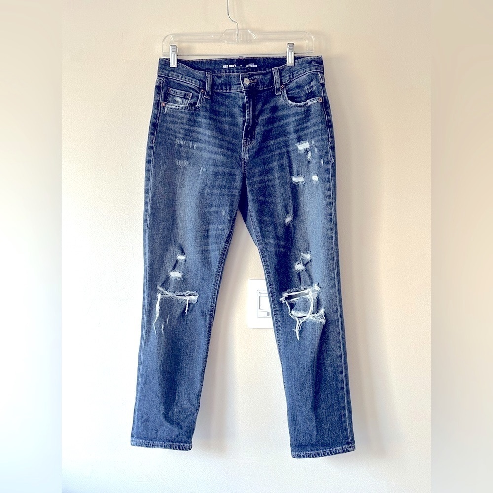 Old Navy Medium Wash Mid Rise Boyfriend Distressed Straight Leg Jeans Size 6